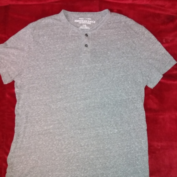 American Eagle Outfitters L/G 2 Button Shit - Picture 3 of 3